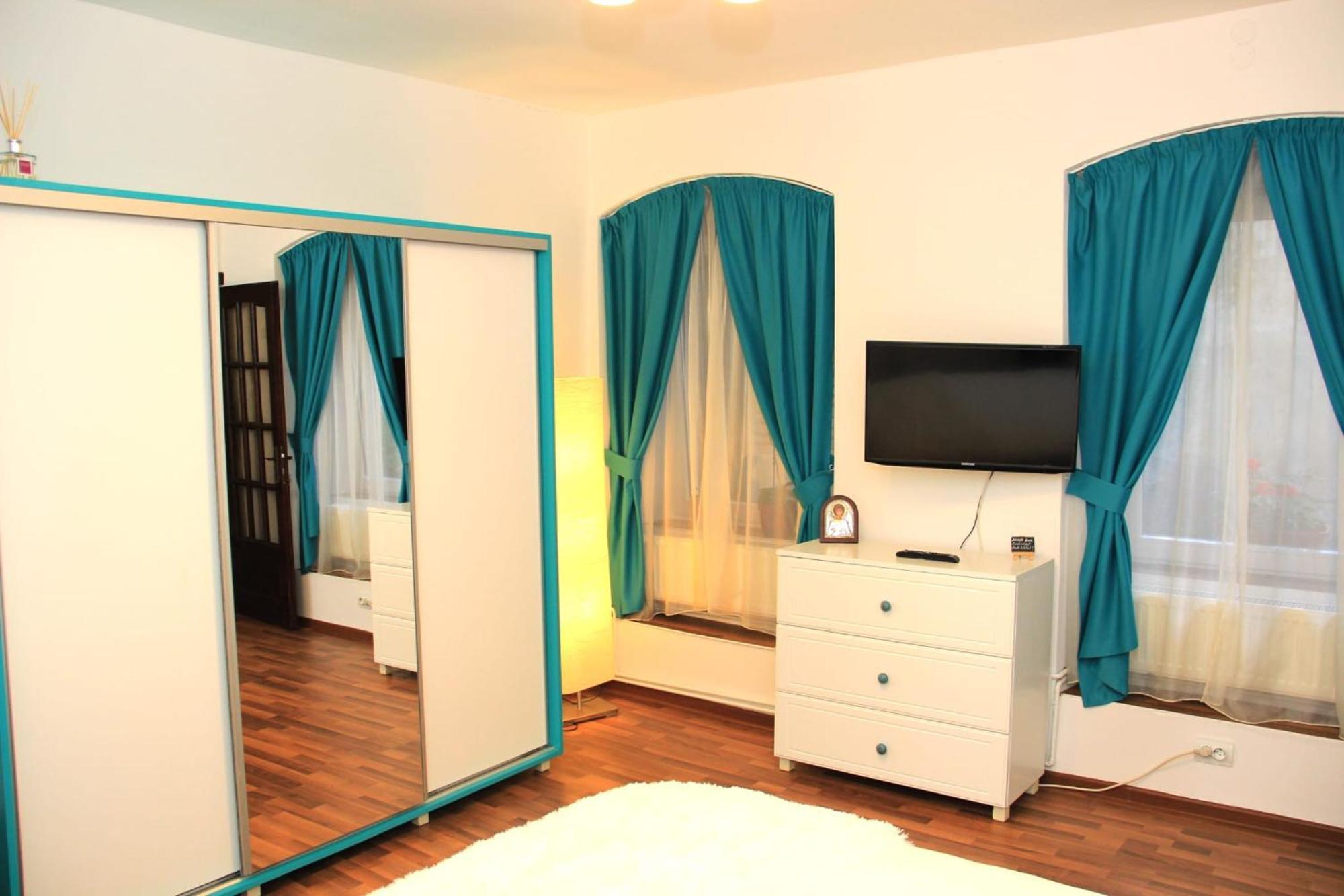 John Residence Apartment Brasov With Parking Option Esterno foto