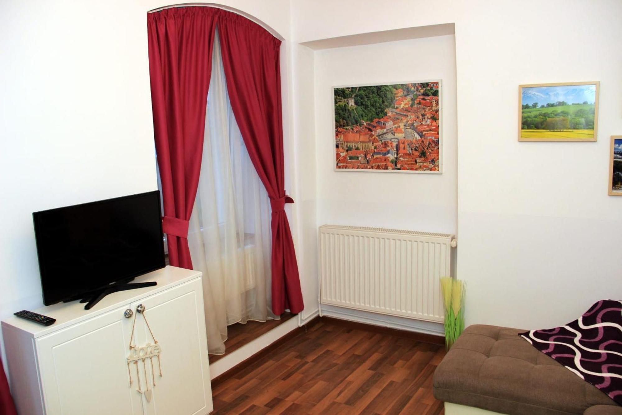 John Residence Apartment Brasov With Parking Option Esterno foto