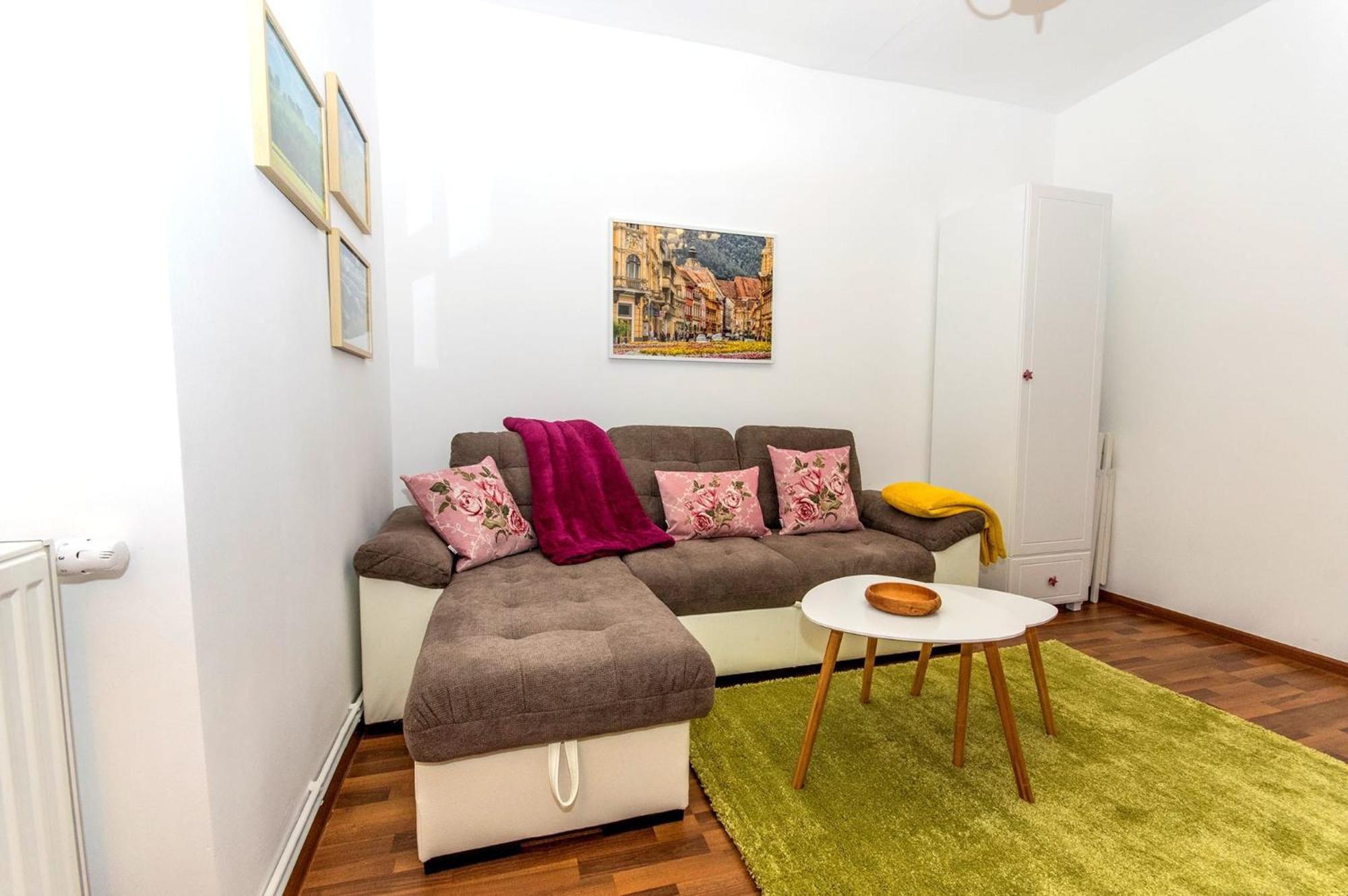 John Residence Apartment Brasov With Parking Option Esterno foto
