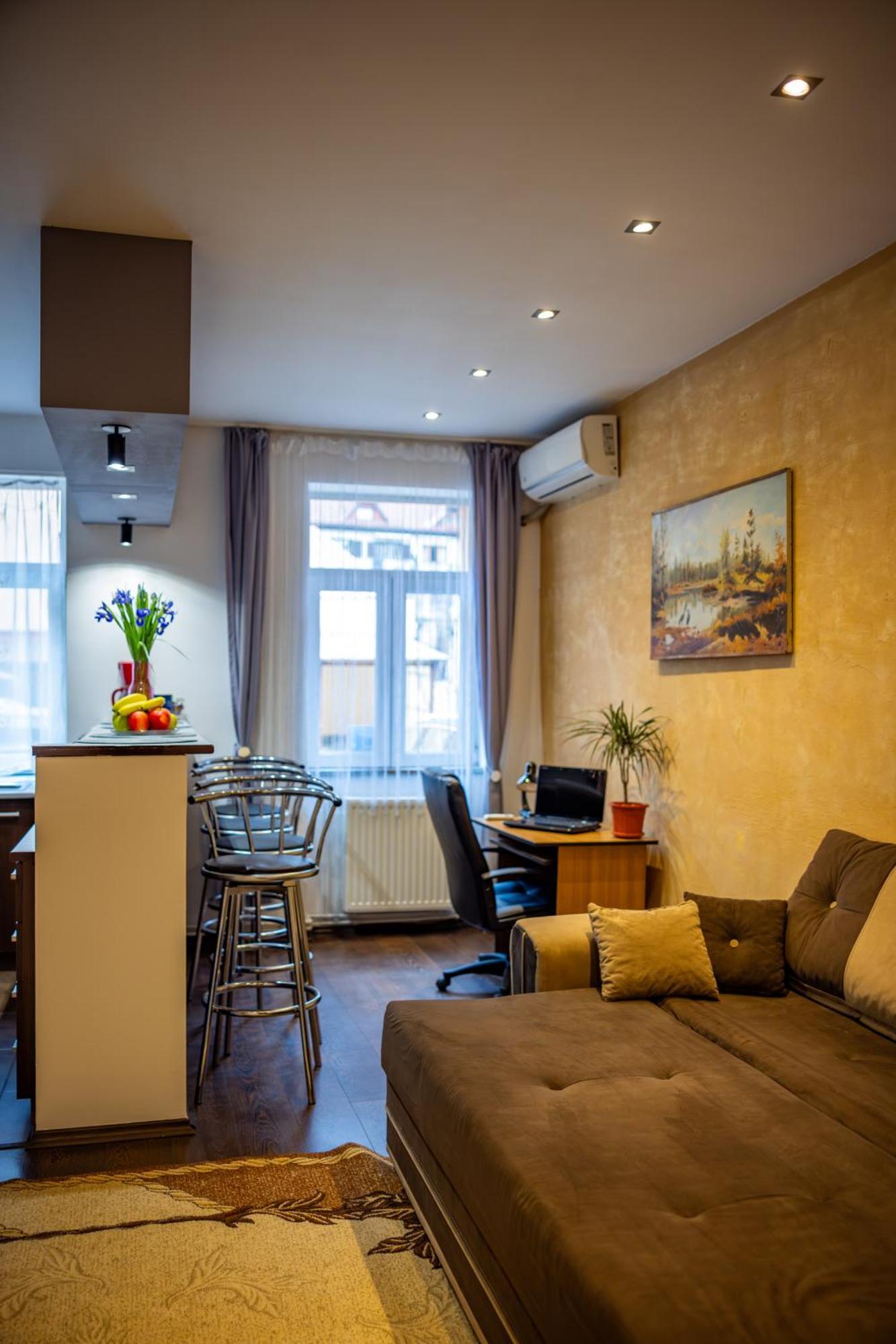 John Residence Apartment Brasov With Parking Option Esterno foto