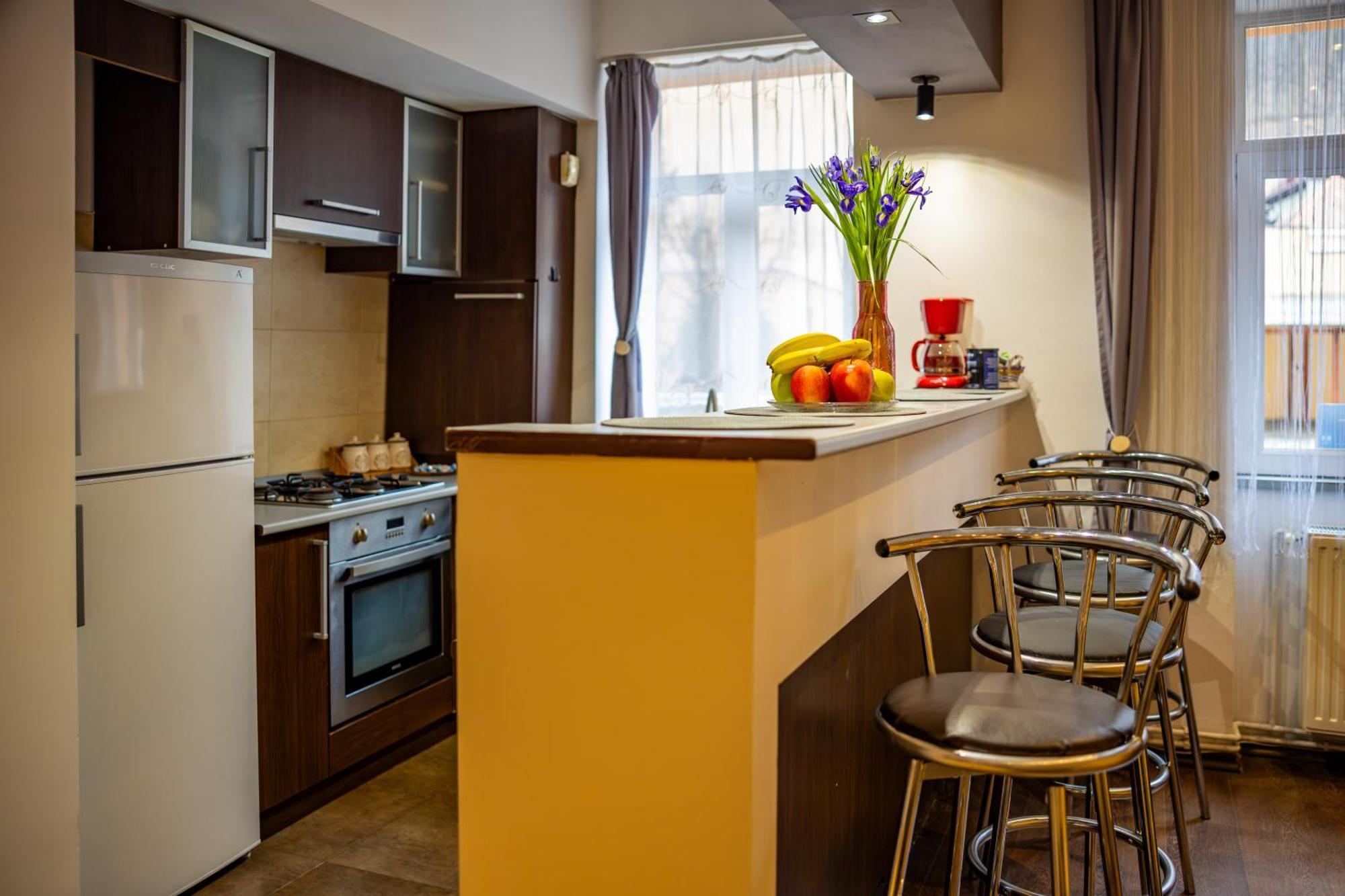 John Residence Apartment Brasov With Parking Option Esterno foto